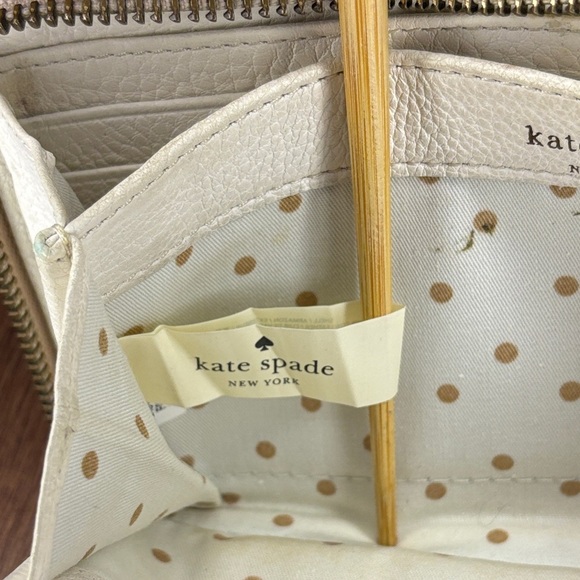 🔥🔥🔥Kate Spade Rose Gold Zip Wallet🔥🔥🔥 ***READ DESCRIPTION*** - Picture 8 of 16